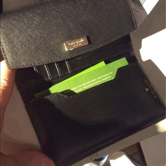 Kate Spade Laurel Way Black Wristlet Wallet Phone NWT - Picture 6 of 6